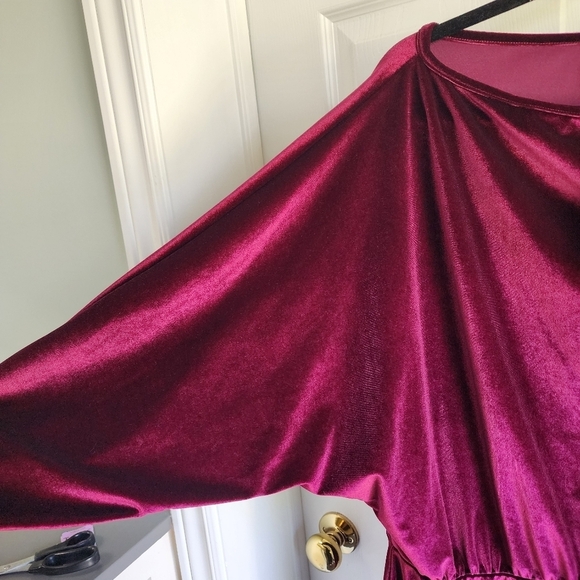 Lipsy London Plum Velvet Dress with a slouchy neck and Dolmam Sleeves sz 14 NWT - Picture 7 of 10
